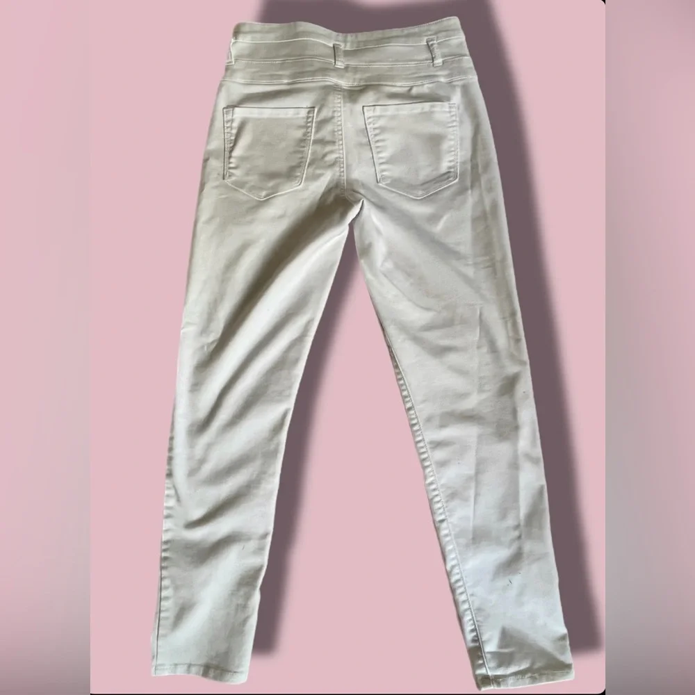 ✨High-Waisted Denim✨ - Picture 3 of 4